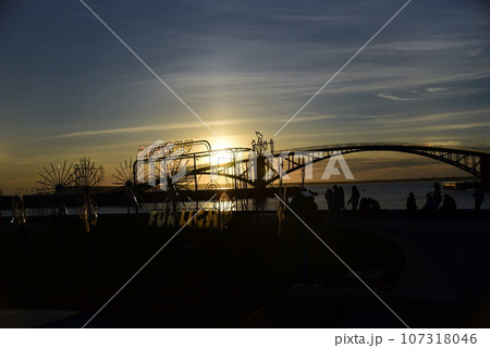 インスタ映えする台湾澎湖の夕焼け インスタ映えする台湾澎湖の夕焼け 107318046