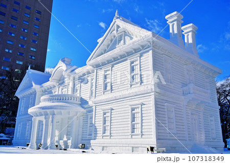 さっぽろ雪まつり 大通会場の大雪像 107318349