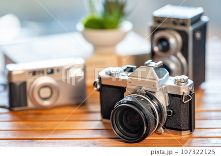 【レトロ】フィルムカメラ【ヴィンテージ】 【レトロ】フィルムカメラ【ヴィンテージ】 107322125