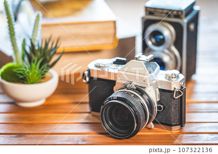 【レトロ】フィルムカメラ【ヴィンテージ】 【レトロ】フィルムカメラ【ヴィンテージ】 107322136