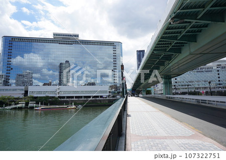 京阪天満橋駅　大川中之島 107322751
