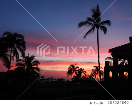 ハワイ島のマジックアワー ハワイ島のマジックアワー 107324849