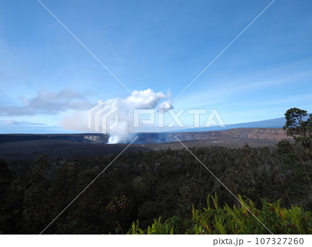 ハワイ島　キラウエア火山 107327260