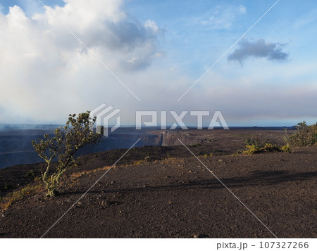 ハワイ島 キラウエア火山の噴火 ハワイ島 キラウエア火山の噴火 107327266