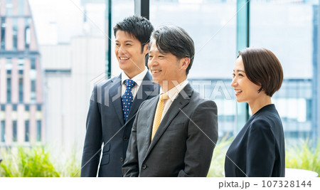 ビジネス 男女 ベンチャー ビジネス 男女 ベンチャー 107328144