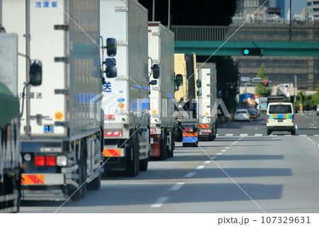 物流トラック 107329631