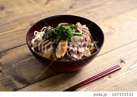 豚肉と椎茸、茄子のあったかい素麺 豚肉と椎茸、茄子のあったかい素麺 107333532