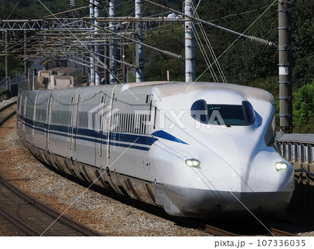 新幹線N700S J40編成 大津トンネルにて 新幹線N700S J40編成 大津トンネルにて 107336035