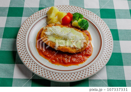 ミラノ風カツレツ ミラノ風カツレツ 107337331