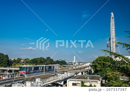 観覧車と大阪モノレール 107337397