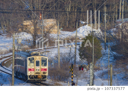 北海道・根室の冬～積雪の路線を走る花咲線車両 / Nemuro, Hokkaido, Japan 107337577