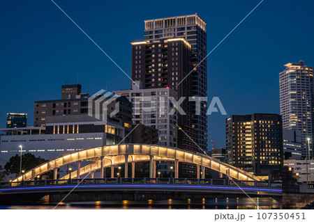 大阪中之島堂島川夜景 大阪中之島堂島川夜景 107350451