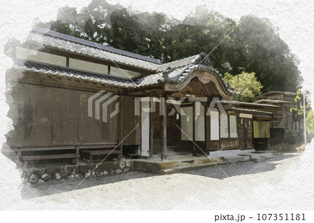 水彩画風　三日月　日岡八幡神社　社務所　兵庫県佐用郡佐用町 107351181