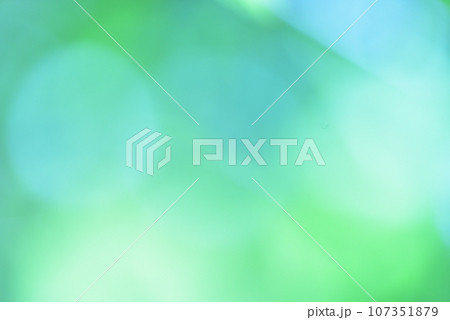 グリーン系 　背景素材 107351879