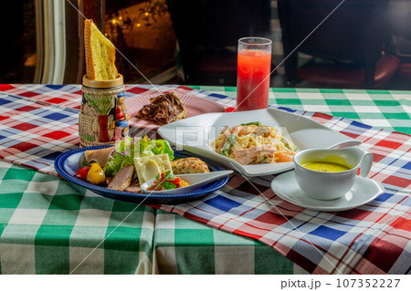 イタリアンのランチコースメニュー 107352227