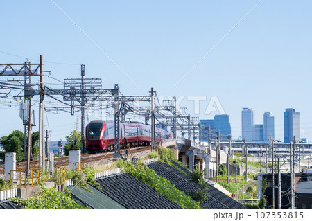 【近鉄名古屋線】名古屋駅へ向かう特急ひのとり 107353815