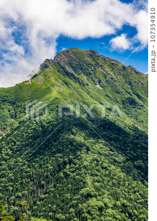 長野県の日本百名山塩見岳登山 塩見岳 長野県の日本百名山塩見岳登山 塩見岳 107354910