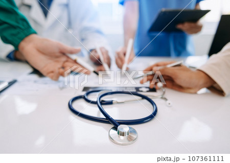 Meeting team of doctor and medical staff Consultation about the treatment of heart disease, pneumonia, gastrointestinal and stomach diseases. and osteoporosis in hospital.. 107361111