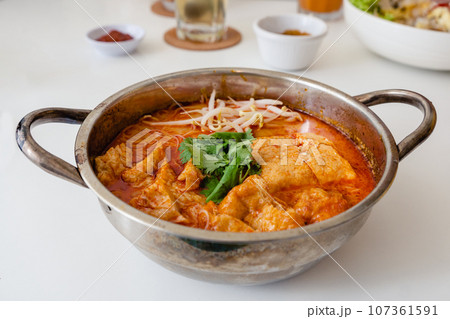 アジア料理　ラクサ 107361591