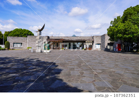 晴れ渡った谷津干潟公園（千葉県習志野市） 107362351