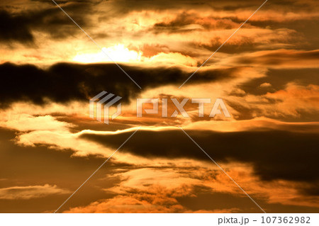 五島灘、角力灘、大角力の夕景 五島灘、角力灘、大角力の夕景 107362982