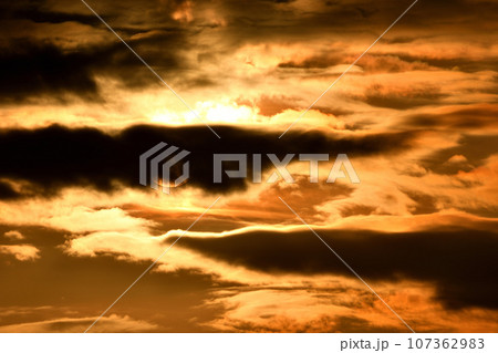 五島灘、角力灘、大角力の夕景 五島灘、角力灘、大角力の夕景 107362983