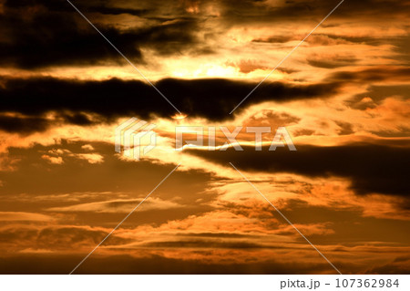 五島灘、角力灘、大角力の夕景 五島灘、角力灘、大角力の夕景 107362984