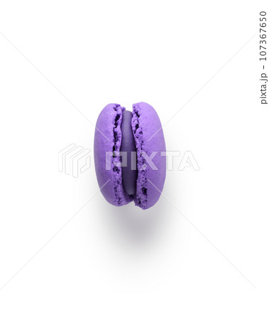 Lavender french macaron top view isolated on white with shadow Lavender french macaron top view isolated on white with shadow 107367650