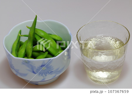 枝豆と旨い日本酒 107367659