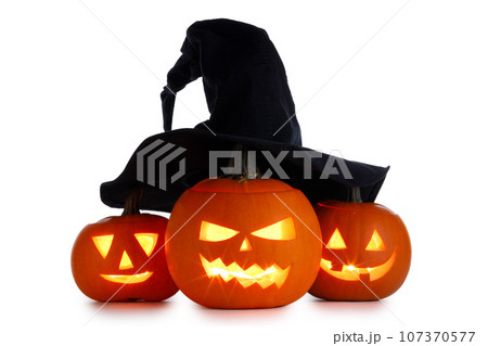 Halloween Pumpkins on white 107370577