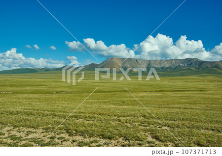 Son Kul mountain lake 107371713