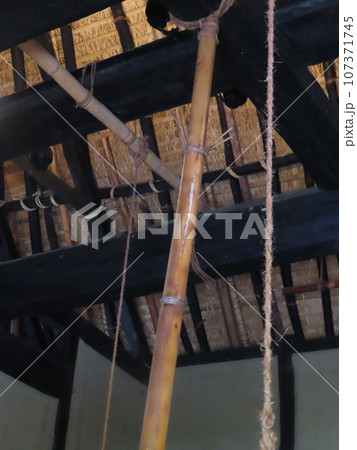 長岡家住宅、秘境のまち三好市山村の落合集落にある重要伝統的建造物群保存地区の茅葺屋根の伝統的建造物 107371745