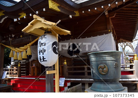 草加神社の本堂のアップ 草加神社の本堂のアップ 107373345