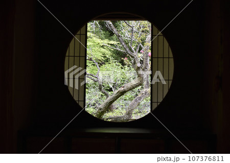 雲龍院　悟りの窓 107376811