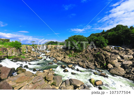【鹿児島県】晴天の曽木の滝(東洋のナイアガラ) 【鹿児島県】晴天の曽木の滝(東洋のナイアガラ) 107377504
