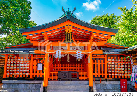 京都市伏見区の伏見稲荷大社　東丸神社 107387209