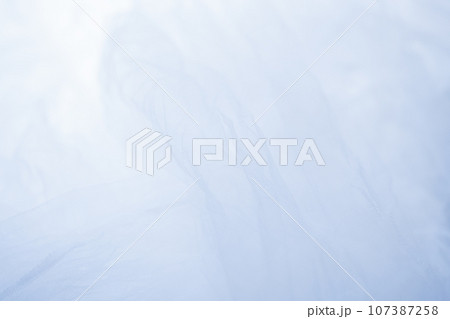 アパレル ドレスアップ　チュール　白　ホワイト　white　blue　青　コピースペース　衣装　創作 107387258