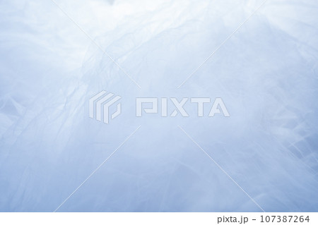 アパレル ドレスアップ　チュール　白　ホワイト　white　blue　青　コピースペース　衣装　創作 107387264