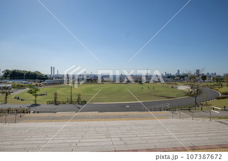 鶴見花月園公園　神奈川県横浜市鶴見区鶴見 107387672