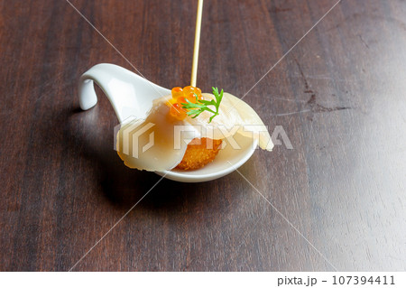 帆立の寿司カツ串揚げ 帆立の寿司カツ串揚げ 107394411