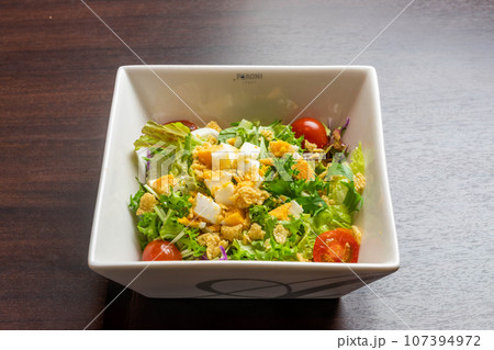 ミモザ風野菜サラダ ミモザ風野菜サラダ 107394972