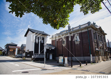 レトロな街並み三國湊 107395303