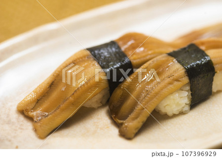 穴子一本握り 107396929