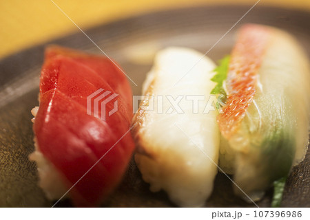 握り鮨 107396986