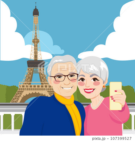 Senior Couple Traveling Tour Eiffel Selfie 107399527