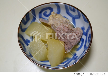 冬瓜のとスペアリブの味噌煮　シブインブシー 107399953