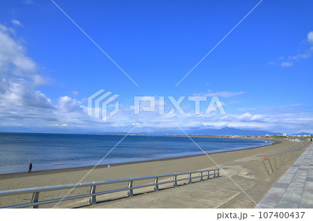 初秋の鵠沼海岸の風景 ( 2023年10月 / 神奈川県 藤沢市 ) 初秋の鵠沼海岸の風景 ( 2023年10月 / 神奈川県 藤沢市 ) 107400437