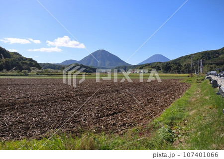 【動画あり】尻別岳と羊蹄山・9月(北海道虻田郡喜茂別町) 【動画あり】尻別岳と羊蹄山・9月(北海道虻田郡喜茂別町) 107401066