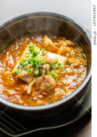 鶏のスンドゥブ 107401967