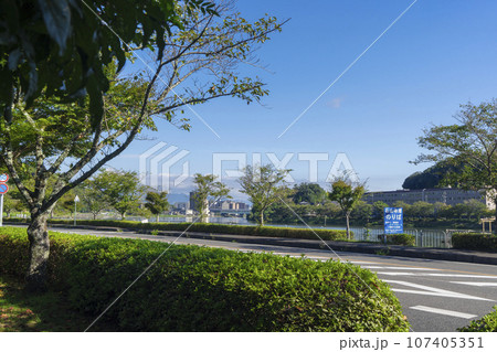 瀬田川の景色（滋賀県大津市石山寺） 107405351